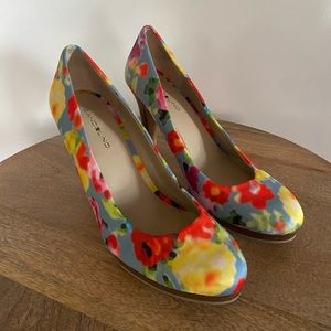 Bandolino Pumps (floral)